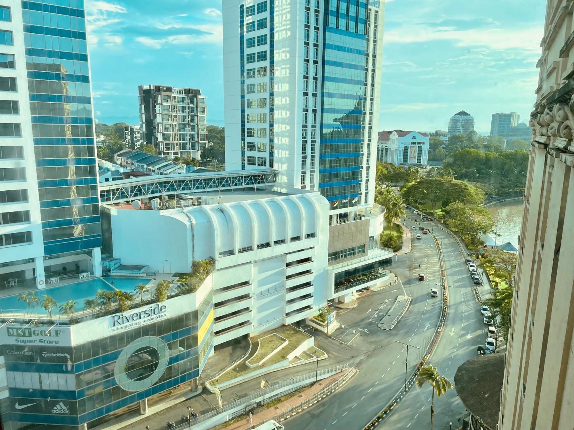 Kuching City Center Riverbank Suites With Marvelous River View Exterior foto